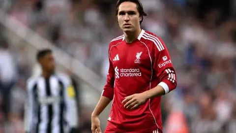 国脚教头李霄鹏领跑国足主帅之位？新帅候选人名单再添一员