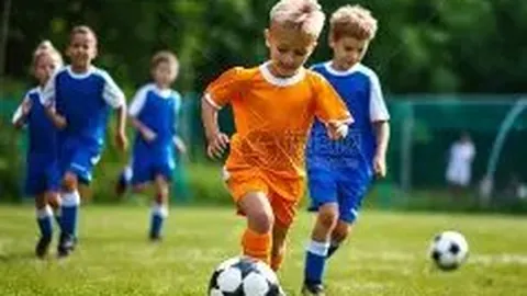 粤战季后赛风云变幻，杜锋临场指挥精准，关键排位助力明显。